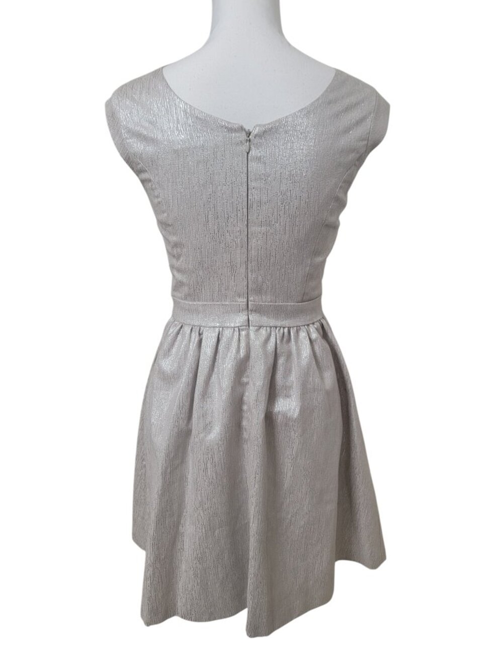 Cynthia Steffe Size 2 Silver Metallic Fit & Flare Cocktail Dress - Picture 6 of 15